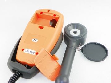 UV304B 3 3/4 شاشة LCD 0 ~ 40mW / سم2 UV Light Meter المزود
