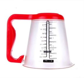 1kg / 1g شاشة LCD رقمية كوب قياس الماء / الحليب مع مقبض أحمر المزود