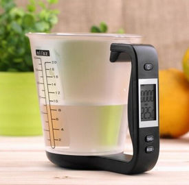 1kg / 1g شاشة LCD رقمية كأس قياس الماء / الحليب مع مقبض أسود المزود