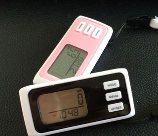 PD-7009 Supreme Big Screen عدد السعرات الحرارية 7 أيام ذاكرة 3D Pedometer مع Lanyard المزود