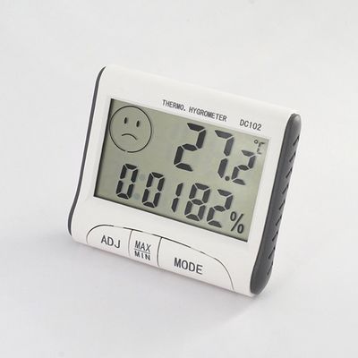 DC102 ميني LCD الرقمي الحرارة الداخلية المقياس الحرارة الرطوبة عداد الساعة مكتب مع الوقوف المغناطيسي المزود